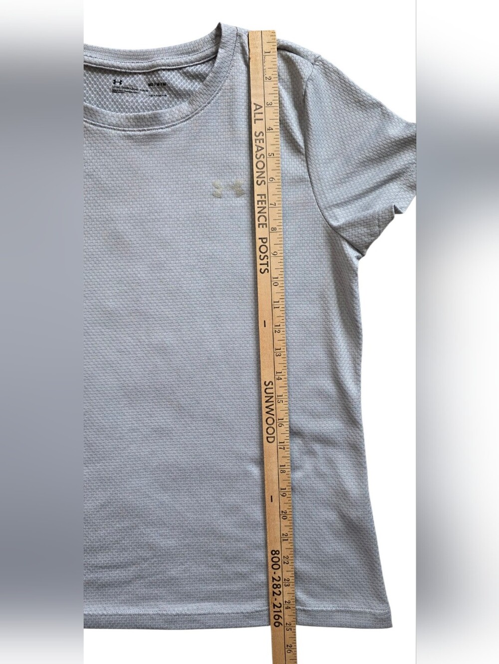 Under Armour Medium Gray Silver Heat Gear Honeycomb Knit Athletic Shirt - Picture 7 of 7